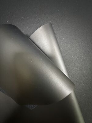 네오프렌 재료 티타늄 코팅 CR 폐쇄 세포 폼 우수한 팽창 내구성 열 절연 특성