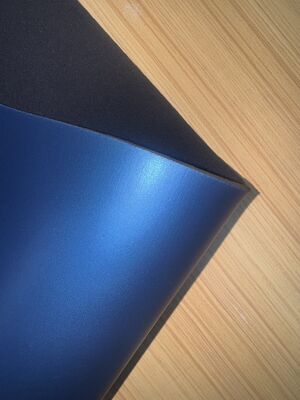 Durable Neoprene Material Smooth Pearlescent Coating Providing Excellent Buoyancy Stretch Low Compression Set for Wetsuits